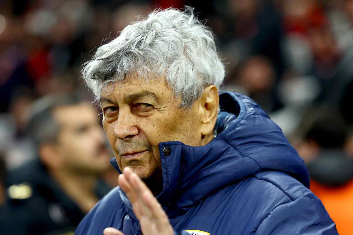 Romania shock, via Lucescu dopo il flop Mondiale: ora spunta Hagi, svolta totale in panchina